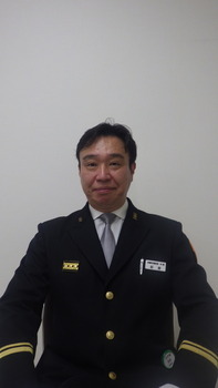 新倉本部員