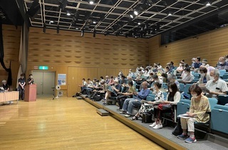 写真：全体会議の様子2