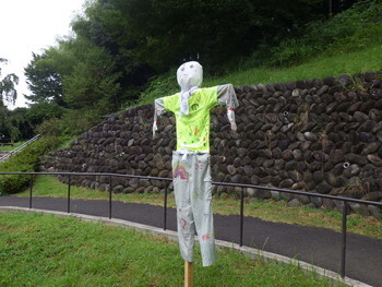 写真:令和3年度 カカシの設置2