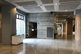 写真:2階ロビー(トイレ側)(令和2年6月撮影)