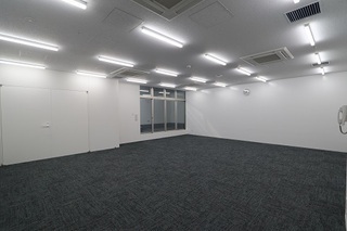 写真:第4会議室(旧第1・2和室)(令和3年12月撮影)