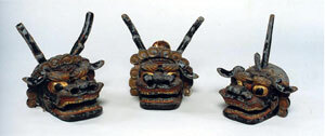 写真：落合白山神社の三匹獅子舞用具