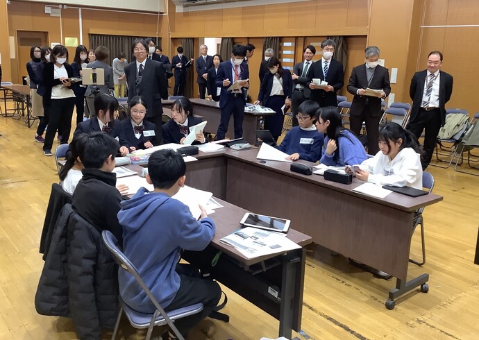 写真：「令和5年度多摩市子どもみらい会議」の様子