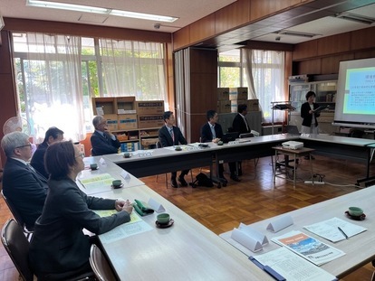 写真:令和5年度第1回 小学校懇談の様子