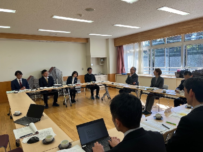 写真:令和5年度第2回 小学校懇談の様子