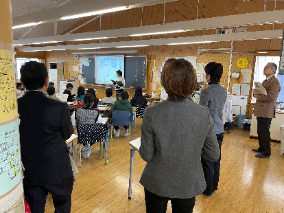 写真:令和5年度第2回 小学校授業見学の様子