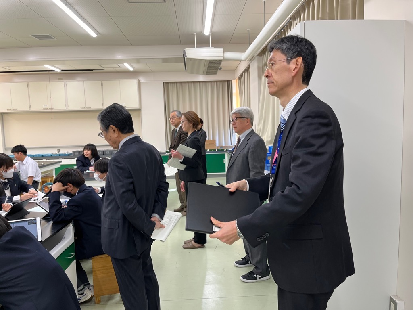 写真:令和5年度第3回 中学校授業見学の様子
