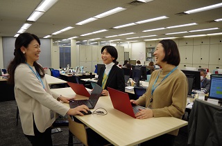 写真：社内の様子