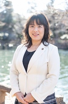山崎新氏