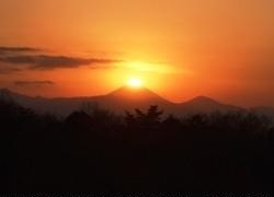 写真:記念館通り旧農業者大学校付近から眺める富士山 平成23年1月28日撮影