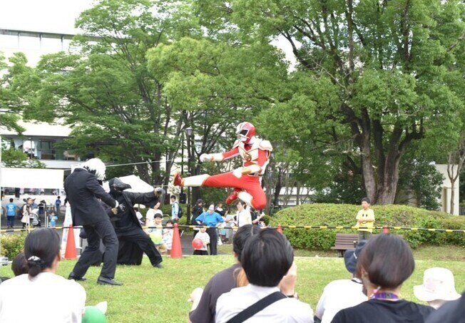 ヒーローショー