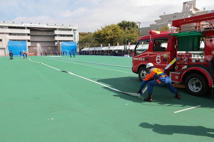 写真：操法審査中の様子