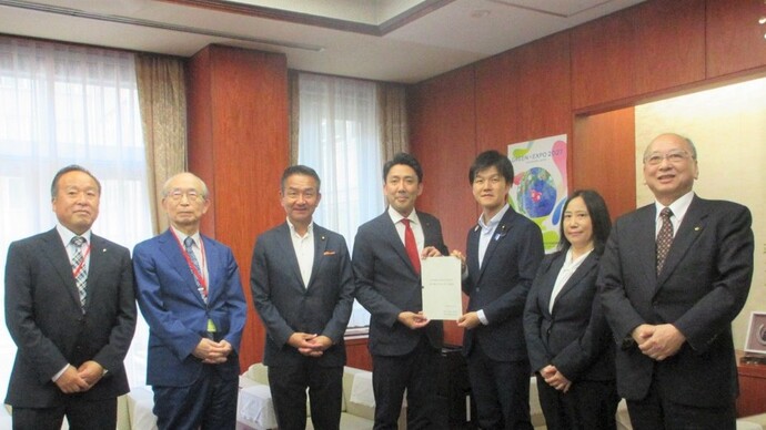 鈴木憲和農林水産大臣へ要望書を提出